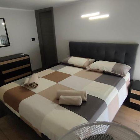 Louis Home Syracuse Buitenkant foto