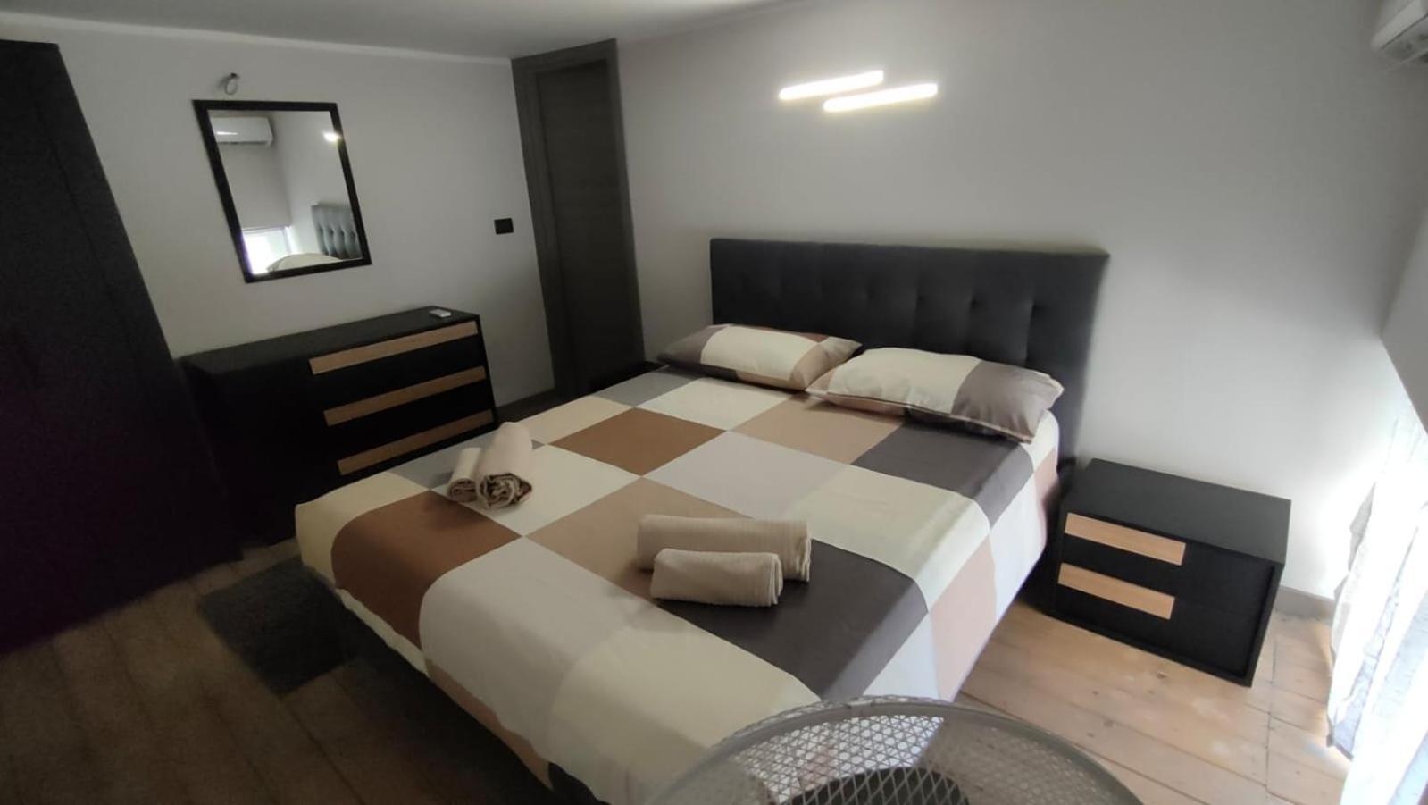 Louis Home Syracuse Buitenkant foto